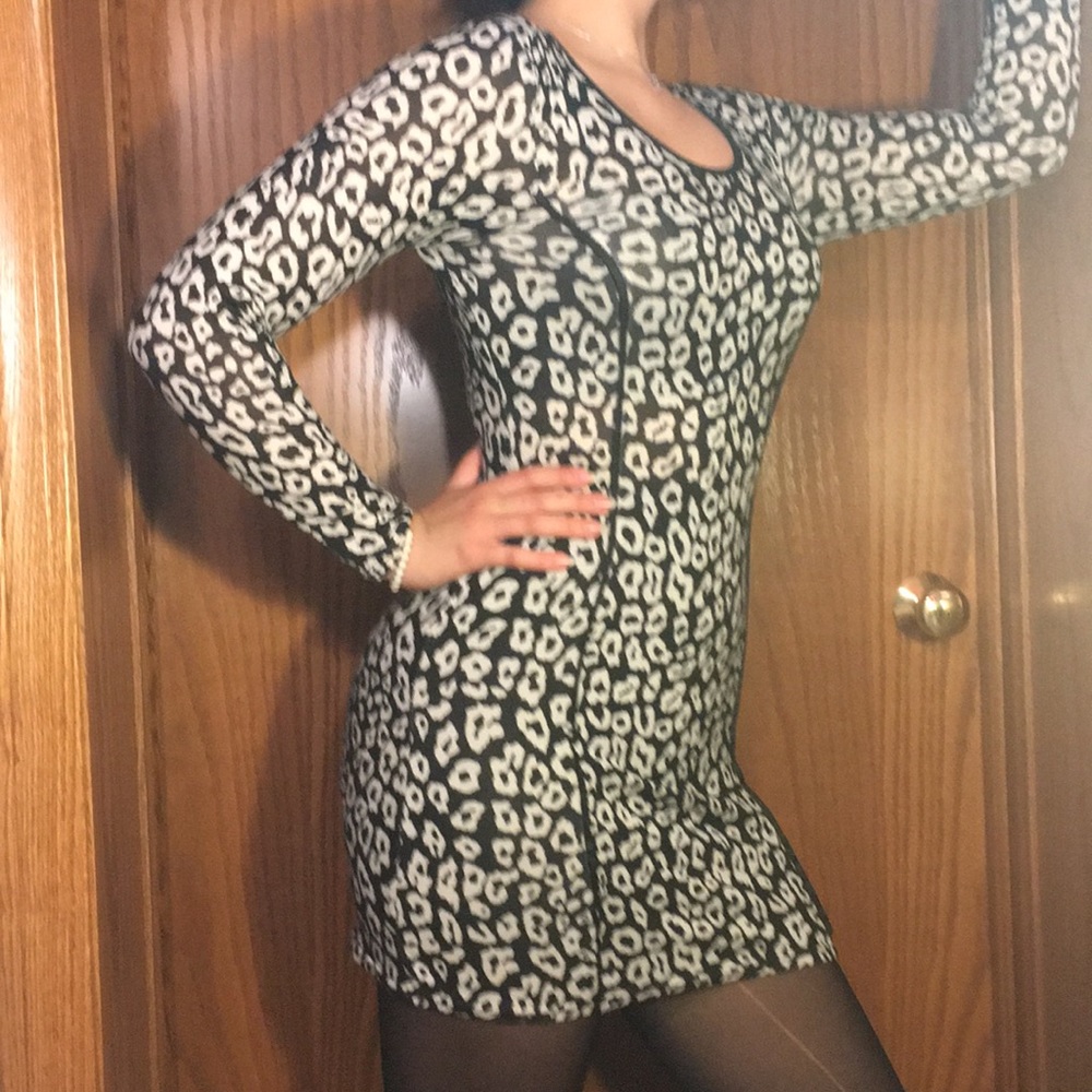 Cheetah print, body con dress